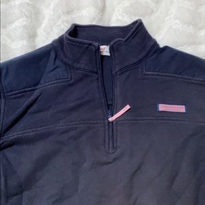 Vineyard vines pull over